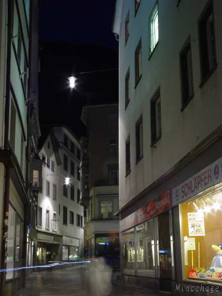 08年01月スイスの街角で
