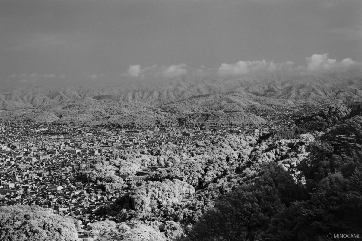 R72フィルターを装着して撮影。